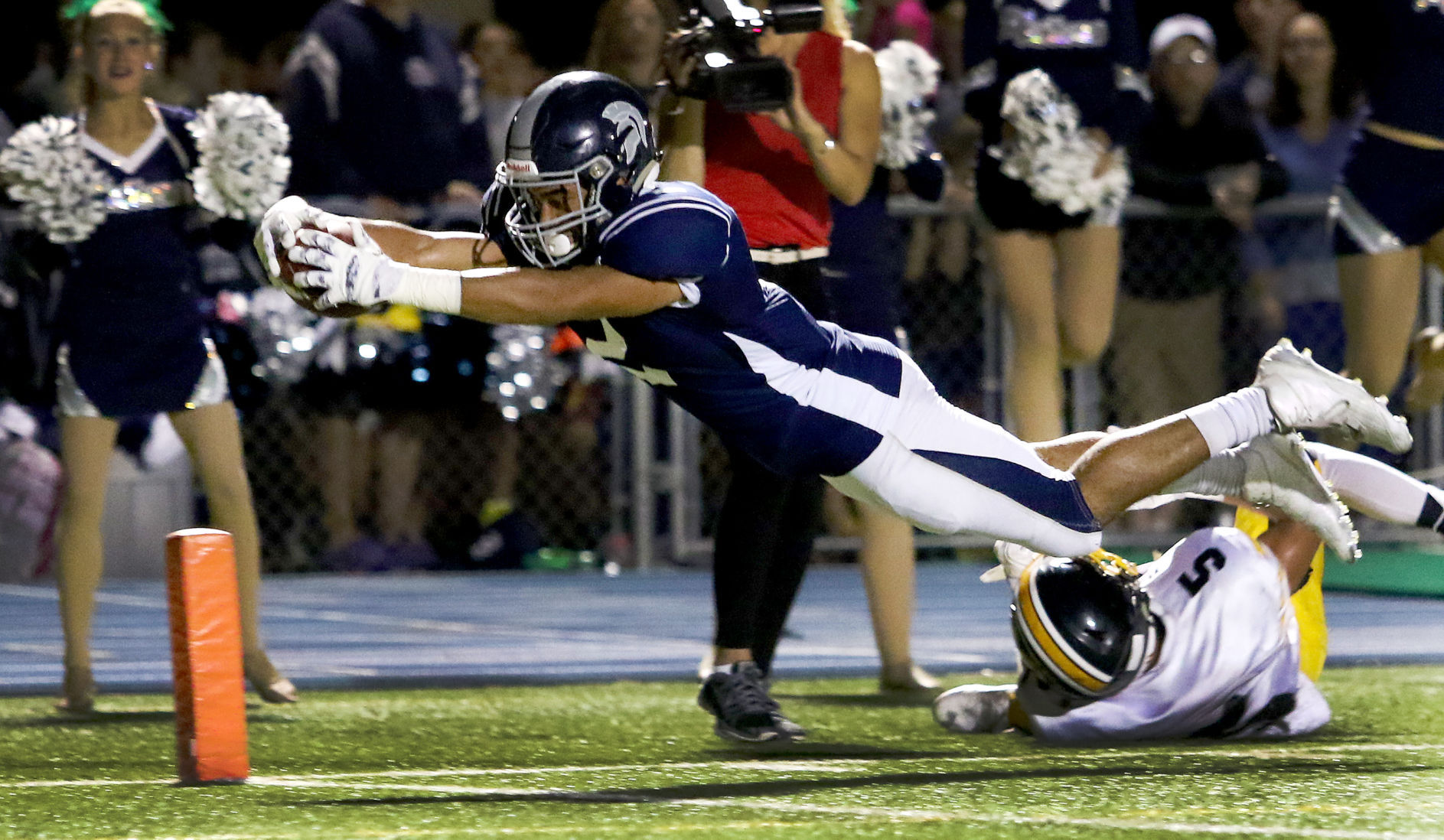091616-PV-Bett-Football-001